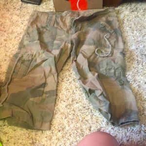 Camo cute low-waisted shorts size xs great for a tomboy style